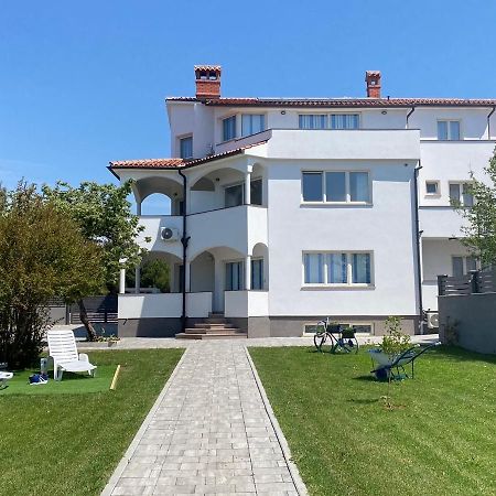 Villa Mara Pula Exterior photo